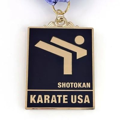 kupować Konstrukcja medali do taekwondo, karate, judo. produkcja online