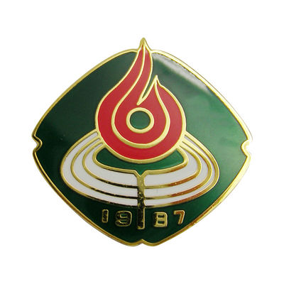 kupować Customized Soft Enamel Pin Badge for Items with Fast Lead Time and Competitive Prices produkcja online